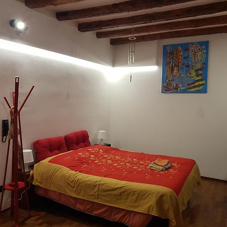 Апартаменты Monolocale Sui Tetti Di Bologna - Via Indipendenza Экстерьер фото