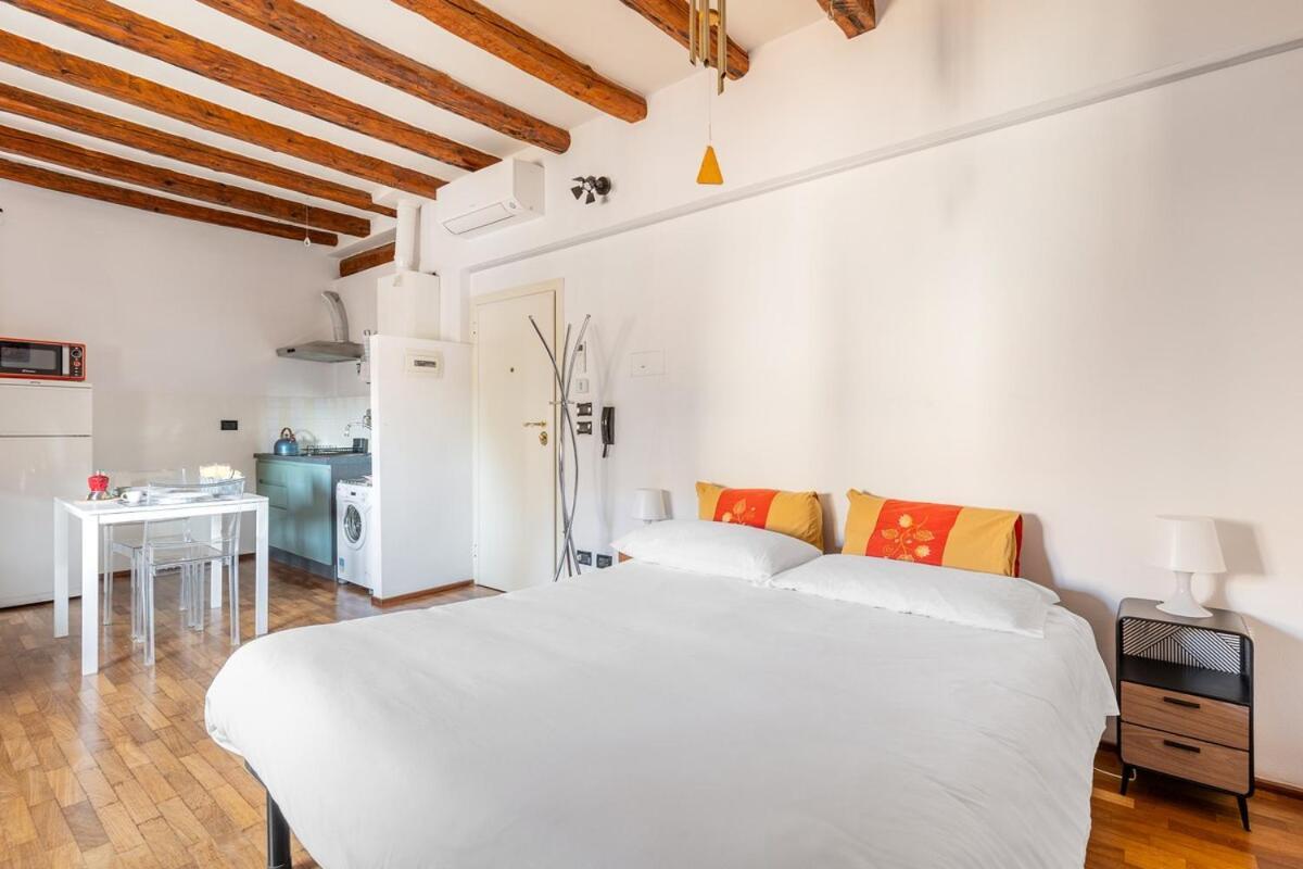 Апартаменты Monolocale Sui Tetti Di Bologna - Via Indipendenza Экстерьер фото