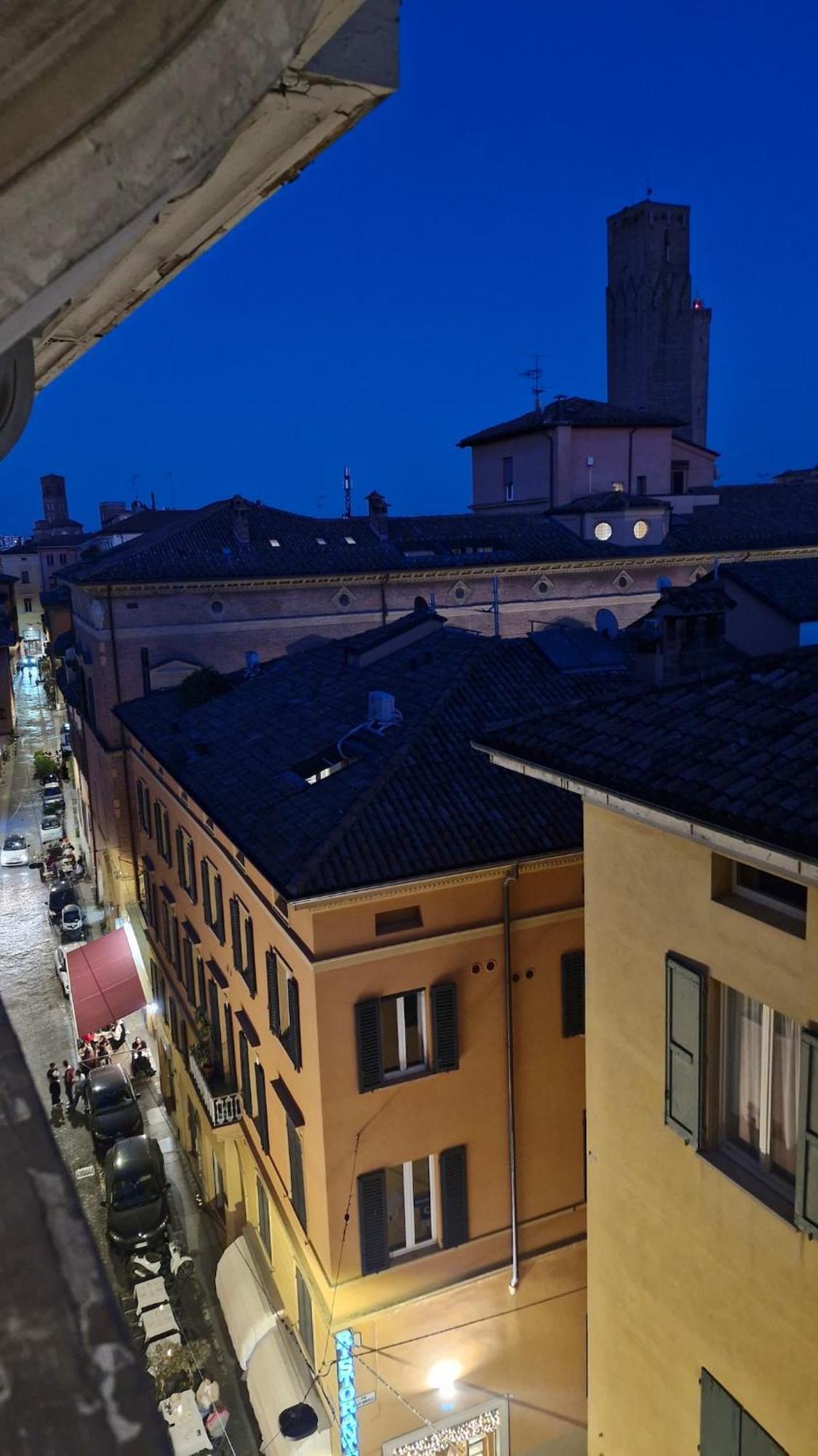 Апартаменты Monolocale Sui Tetti Di Bologna - Via Indipendenza Экстерьер фото